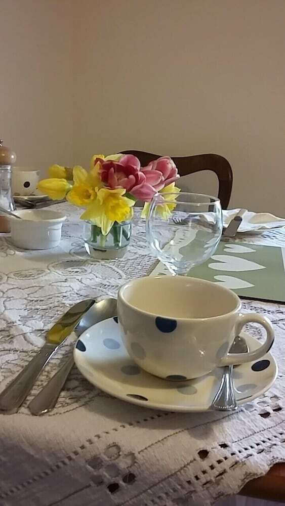 Bed & Breakfast Basset Cottage