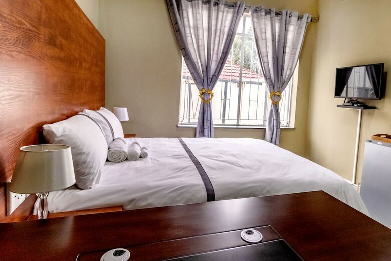 Hotel Aura Guest House