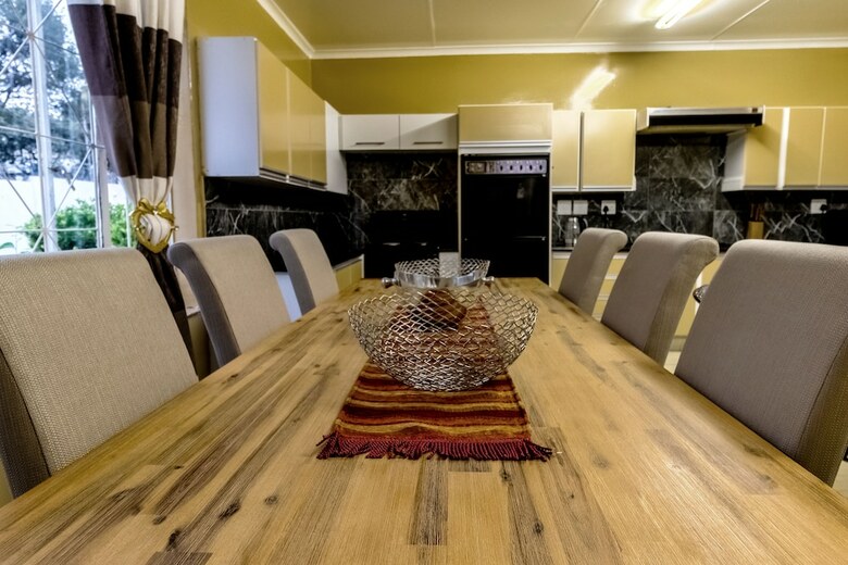 Hotel Aura Guest House
