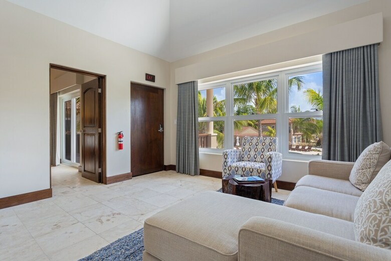 Sirenian Bay Resort & Villas