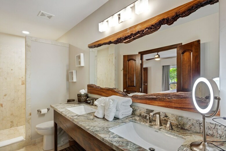 Sirenian Bay Resort & Villas