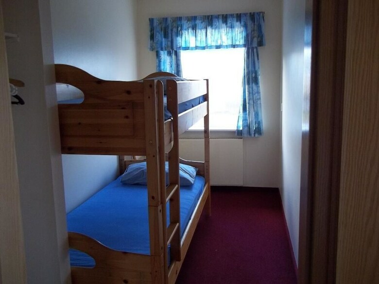 Hotel Brei�av�k L�trabjarg