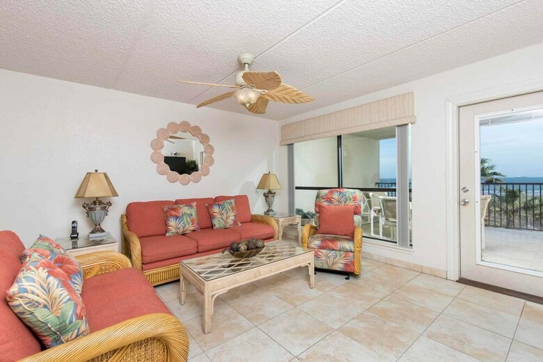 Saida I Condominium 401