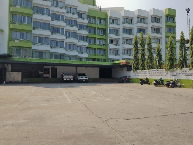 Marine Plaza Hotel Pattaya
