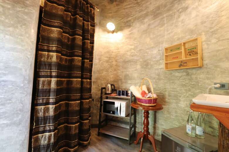 Hotel Leafy Greens Clay House