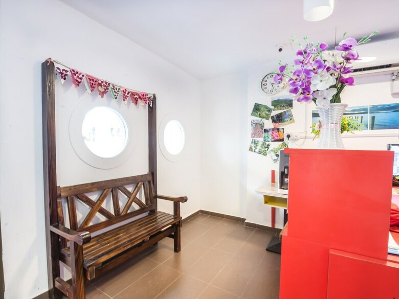 Oyo 653 Green World Hotel