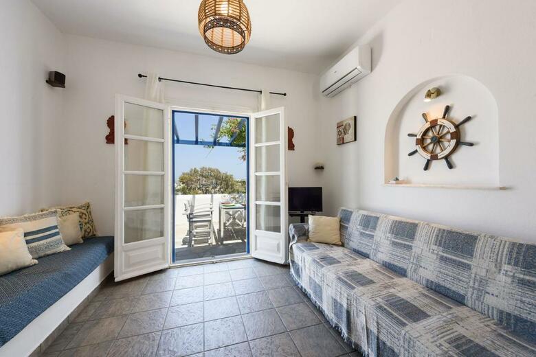 Apartamentos Aigaiou Avra Studios