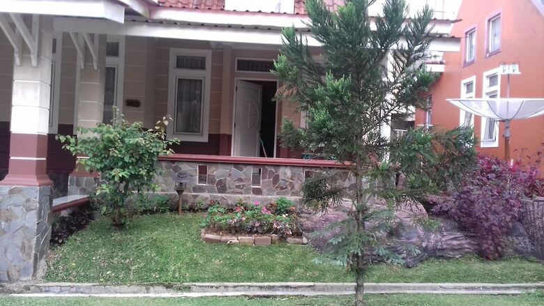 Villa Kota Bunga R