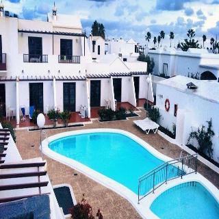 Apartamentos La Laguneta