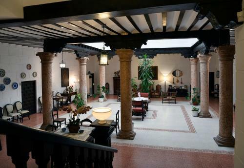 Hotel Casa De Los Acacio
