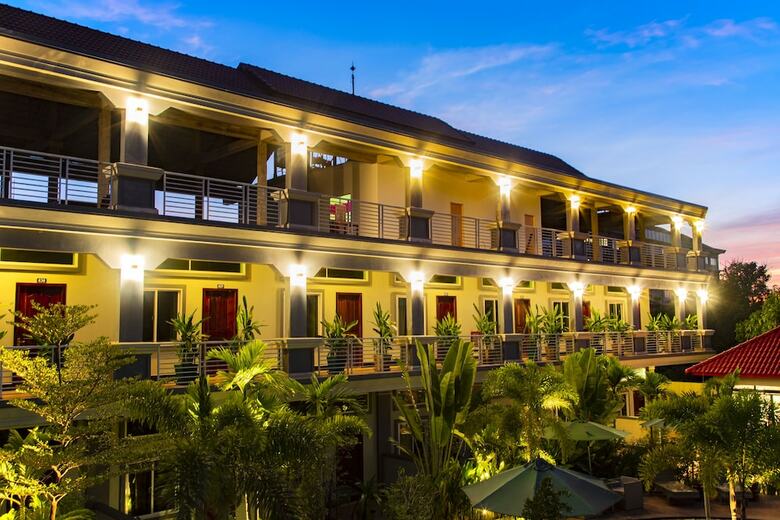 Hotel Happiness Resort