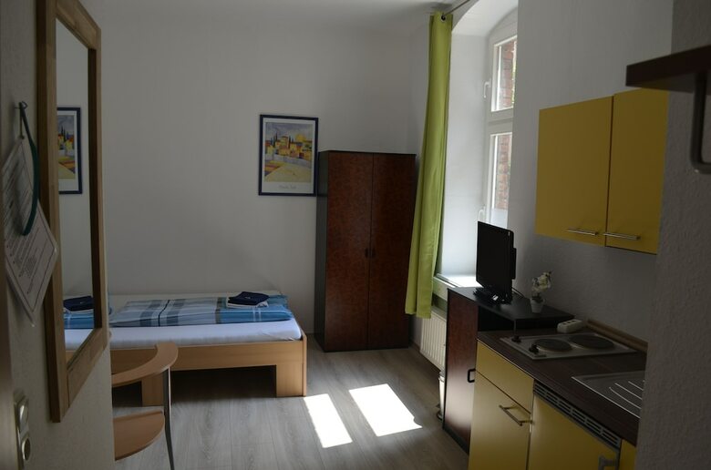 Apartment-hotel