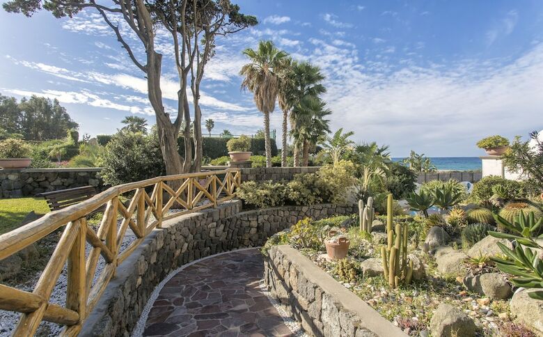 Hotel Tritone Resort & Spa