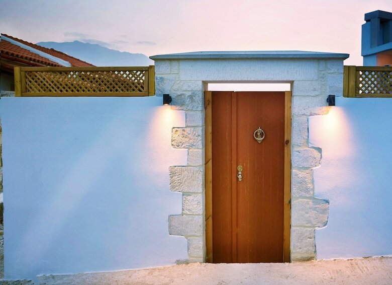 Discrete Villa Archontiki