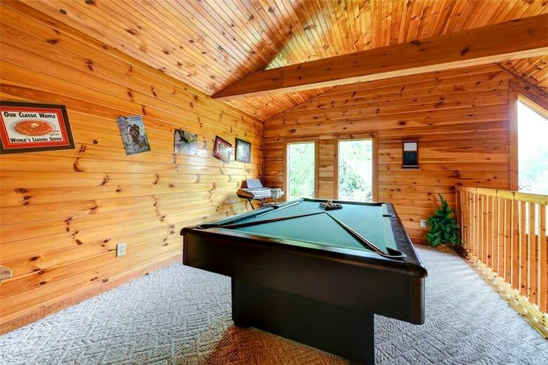 Honey Pot - Three Bedroom Cabin