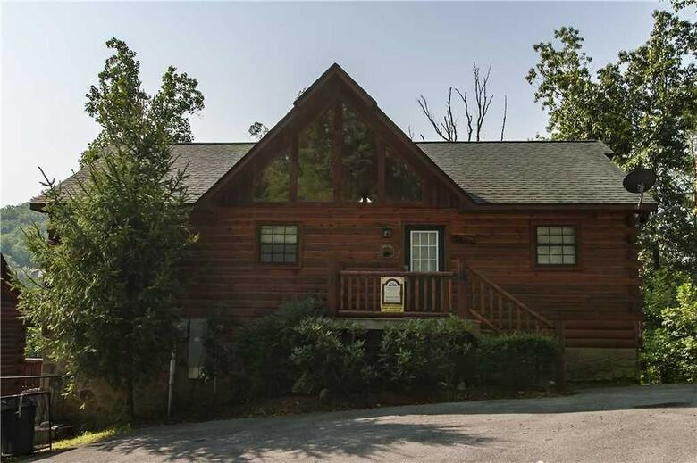Kissing Retreat - Two Bedroom Cabin