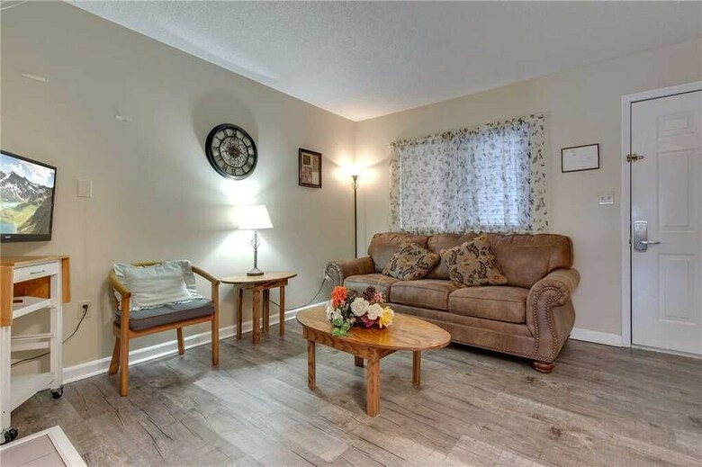Laurel Inn 103 - One Bedroom Cabin