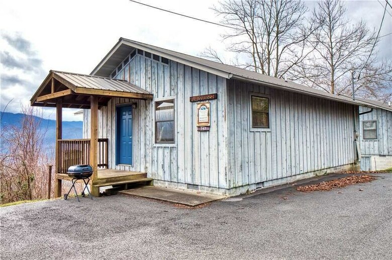 Leconte View 1 - One Bedroom Cabin