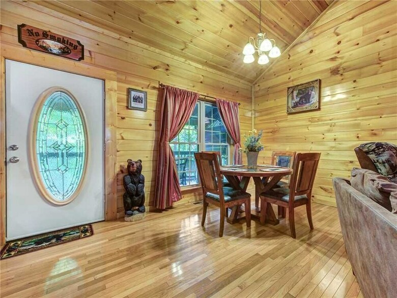 Love Shack - One Bedroom Cabin
