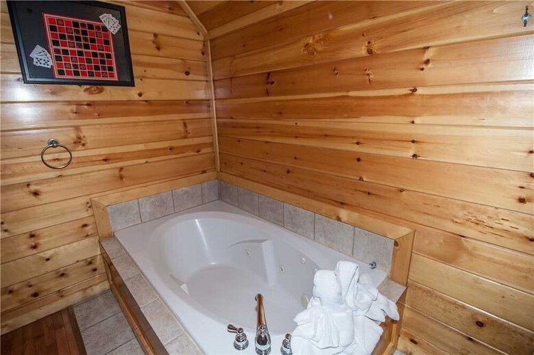 Love Shack - One Bedroom Cabin