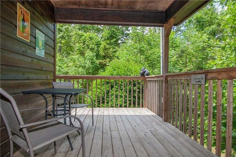 Secluded Sunset - One Bedroom Cabin
