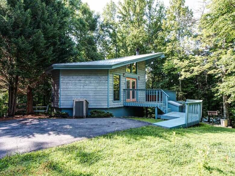 Woodsong - One Bedroom Cabin