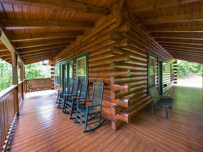 Triple Mountain View - Three Bedroom Cabin