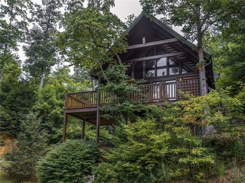Trails End - Two Bedroom Cabin