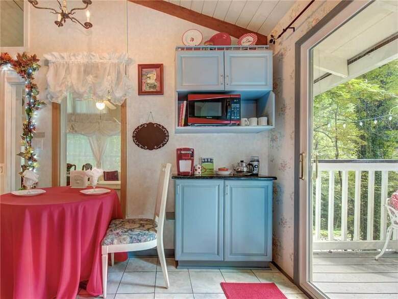 A Precious Place - Two Bedroom Cabin