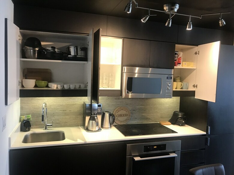 Private 5 Star Home 3br-2ba Downtown