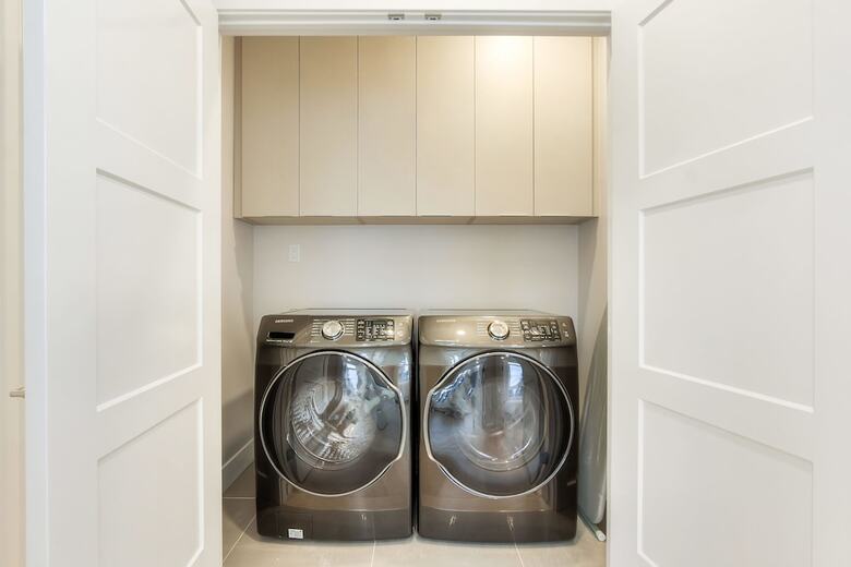 New Luxury Townhome 23