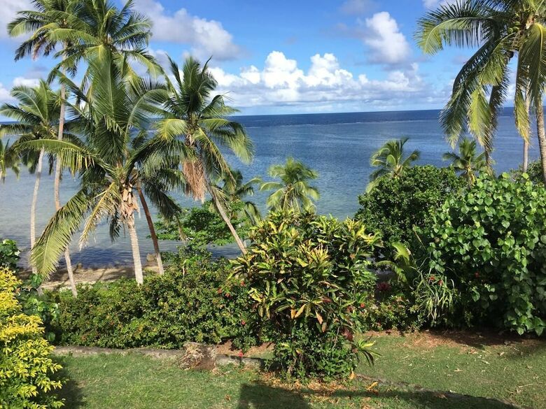 Hotel Island Breeze Fiji