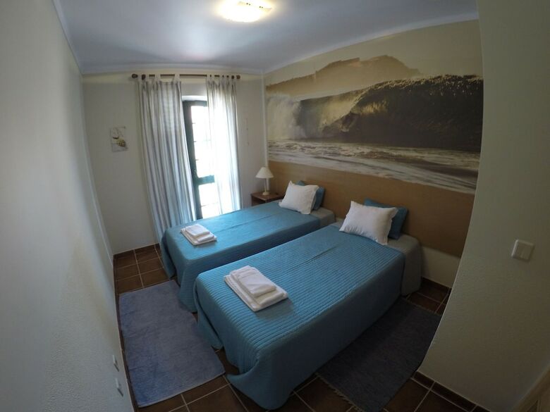 Hostal Supertubos Beach Hostel