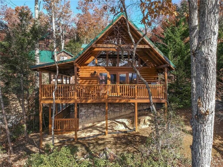 Cubs Corner - Three Bedroom Cabin