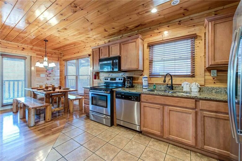 Day Dreamer - Four Bedroom Cabin