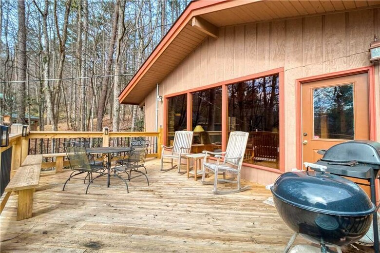 Eagles View 2 - Three Bedroom Cabin
