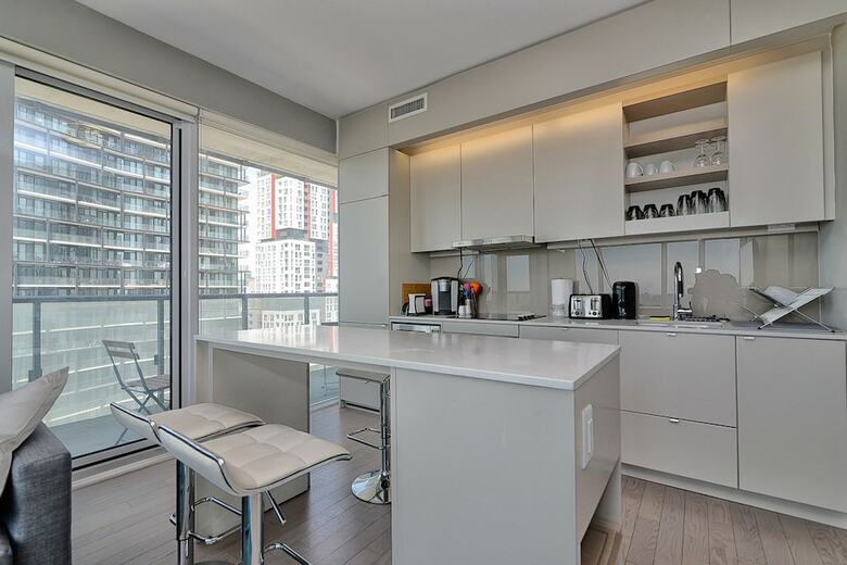 Applewood Suites - Toronto Peter Street