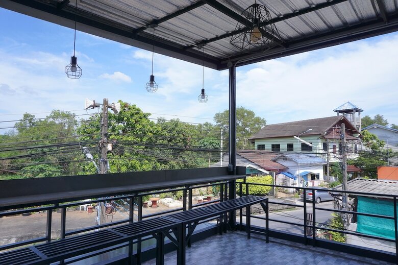 Hostal Near Beach Hostel - Adults Only