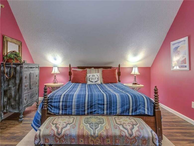 Eagles Nest II - Two Bedroom Cabin