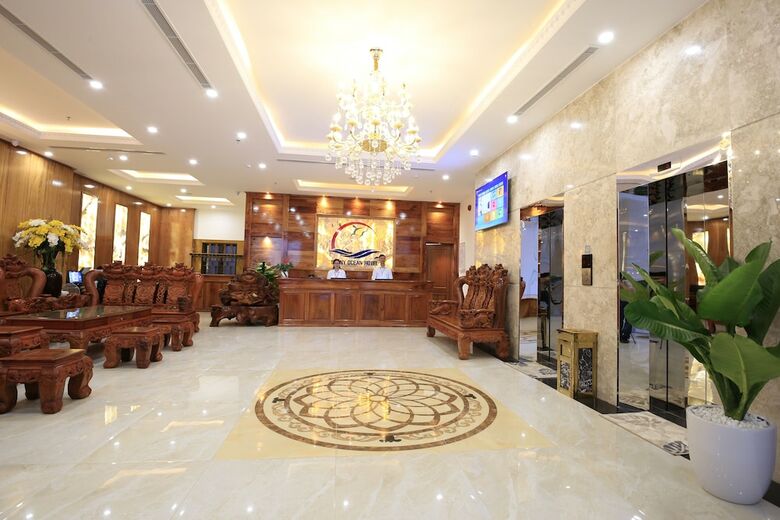 Sunny Ocean Hotel & Spa