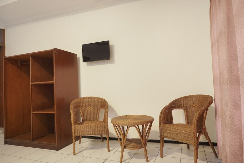 Hostal Oyo 206 Hotel Candra Kirana