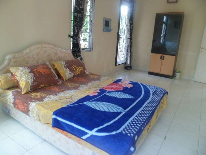 Villa Kota Bunga Ee