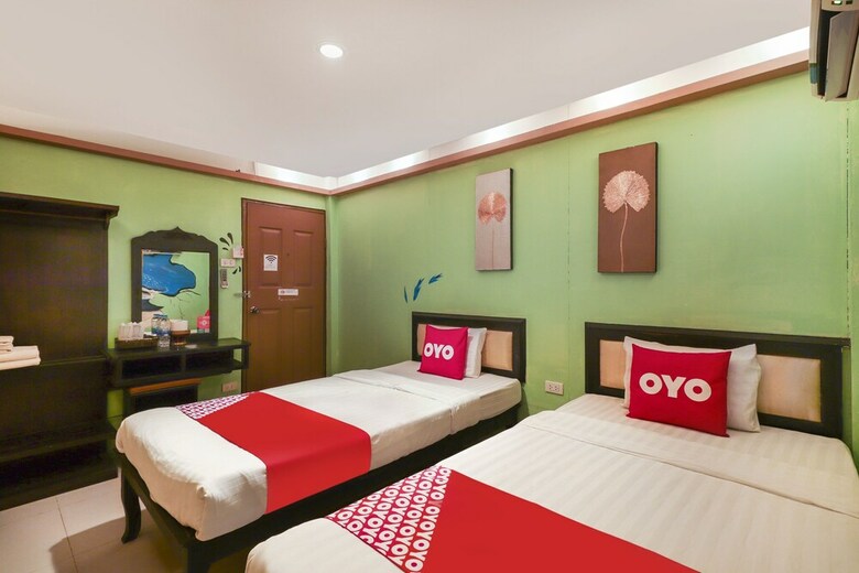 Hotel First Station