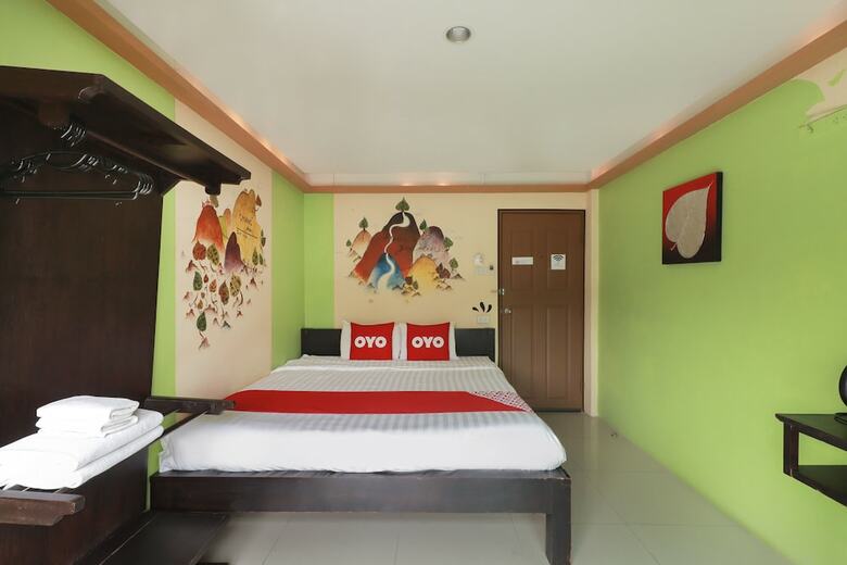 Hotel First Station