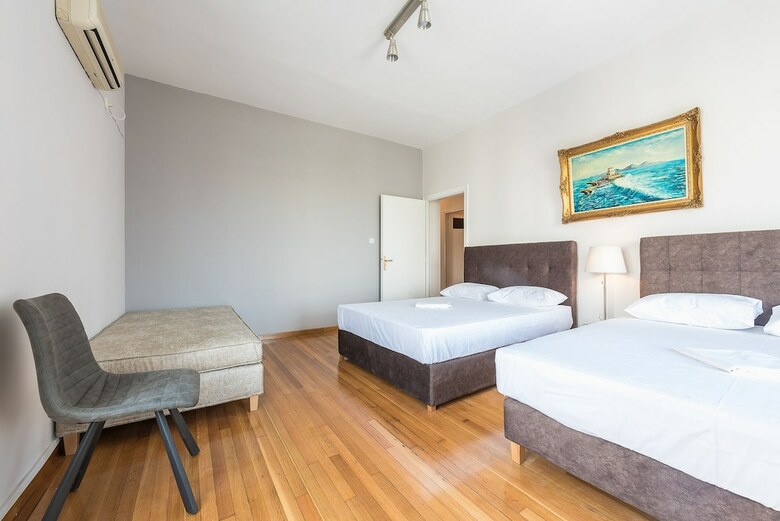 Victoria Majesty Apartments