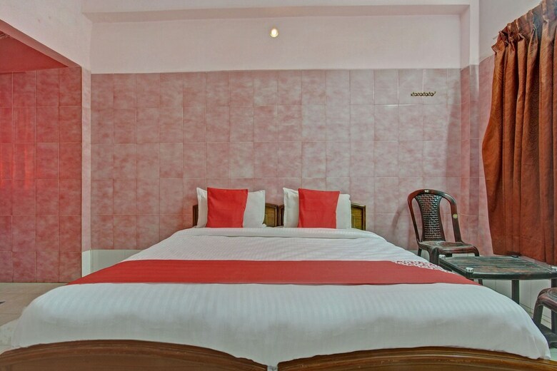 Hotel Oyo 23672 Annai Residency