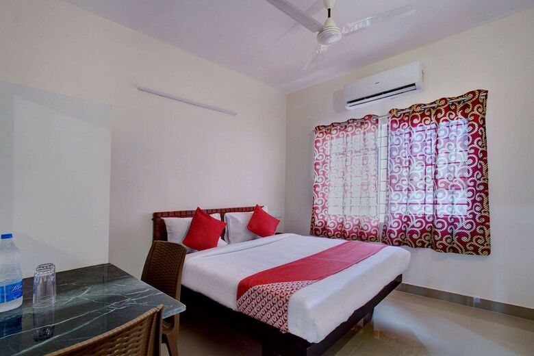 Hotel Oyo 24301 Century Park