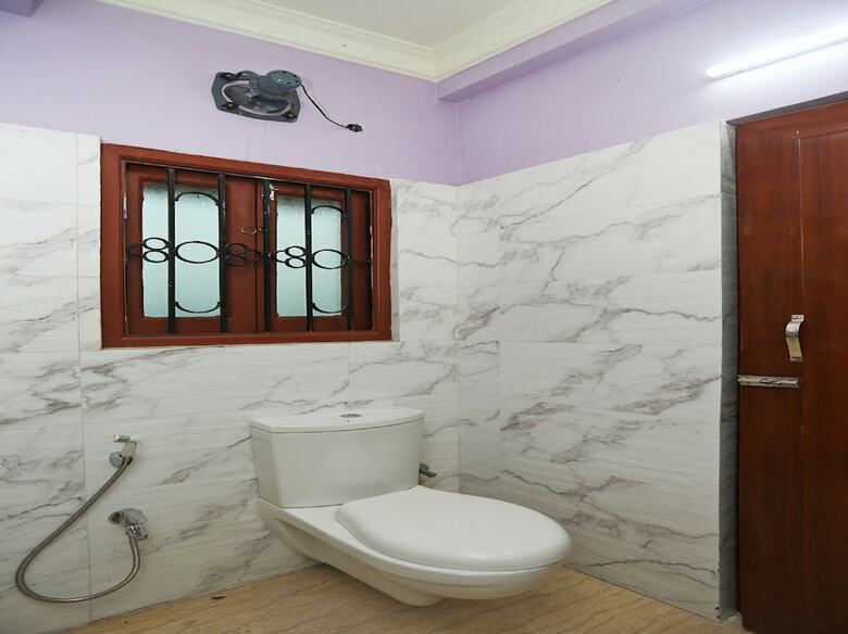 Hotel Oyo 22042 Executive Guest House