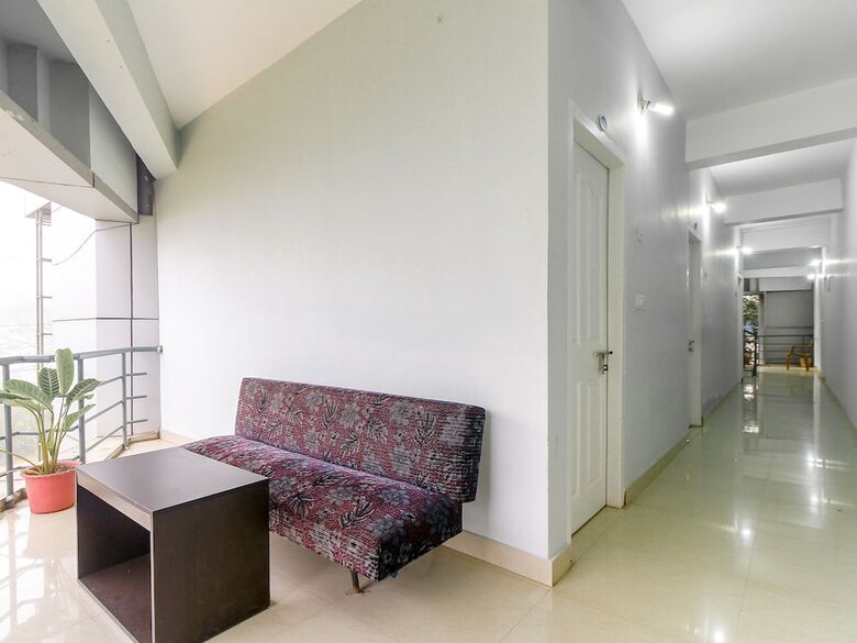 Hotel Oyo 23107 Rasha Residency