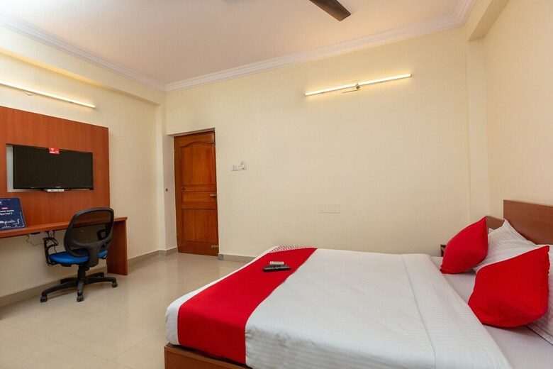 Hotel Oyo 23518 Moon Bay